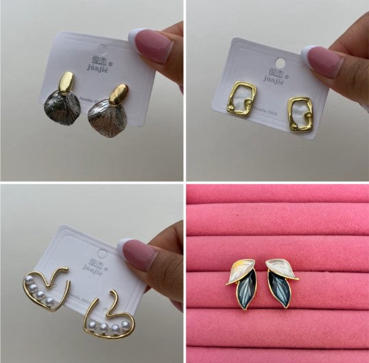 Anti-Tarnish Earrings ā Durable & Stylish Jewelry (Single Pair)