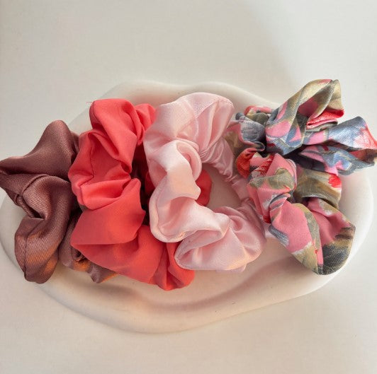 Premium Scrunchies Combo Pack – Soft, Stretchy & Stylish Hair Ties