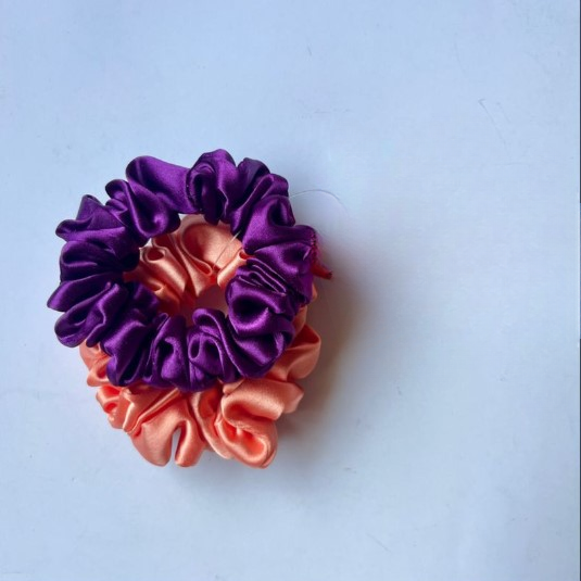 2-Color Scrunchie Combo – Soft & Stylish Hair Tie Set