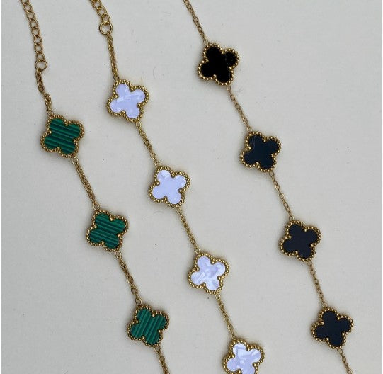 Anti-Tarnish Van Cleef Style Bracelet ā Single Elegant Piece