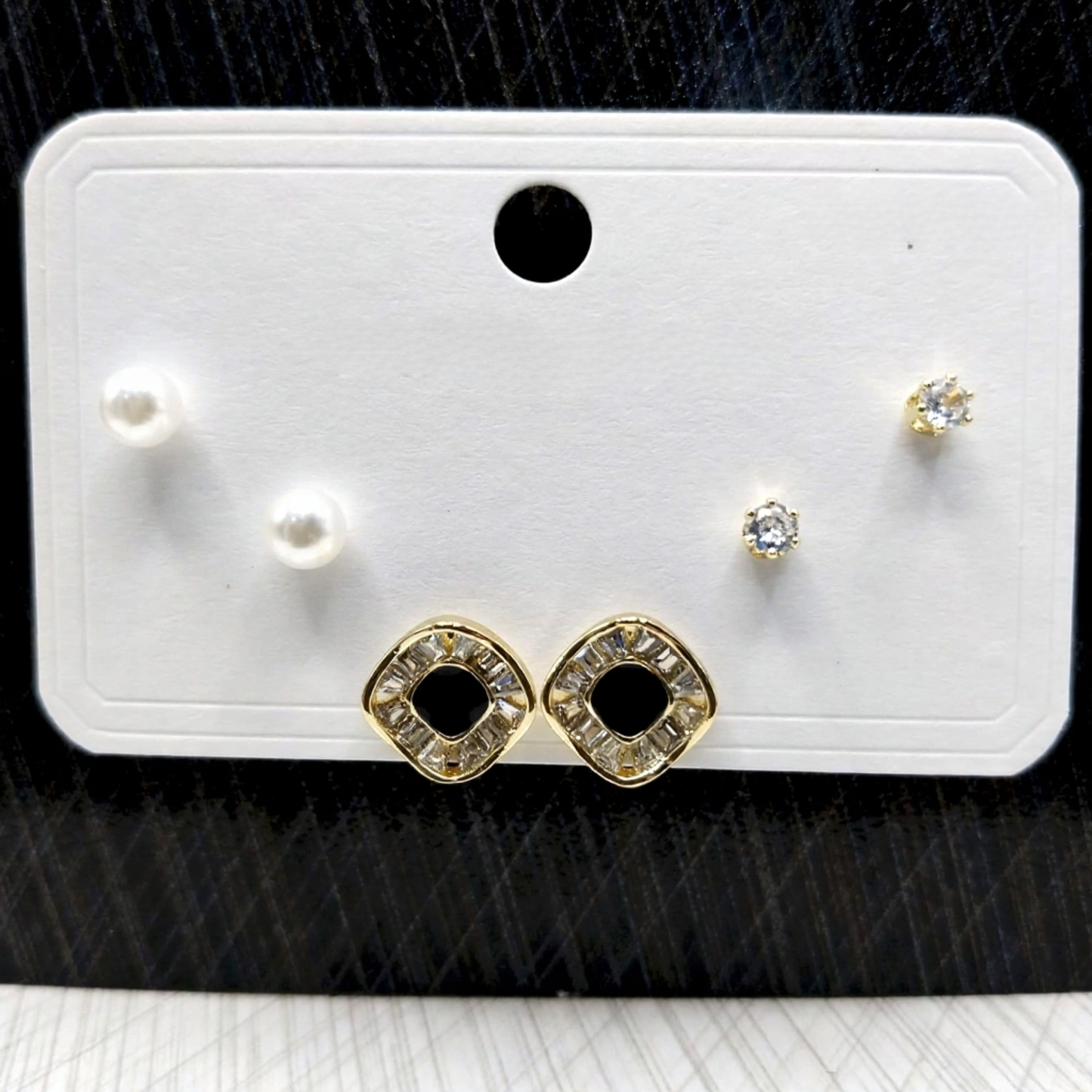 Black Stud 3-Step Earrings