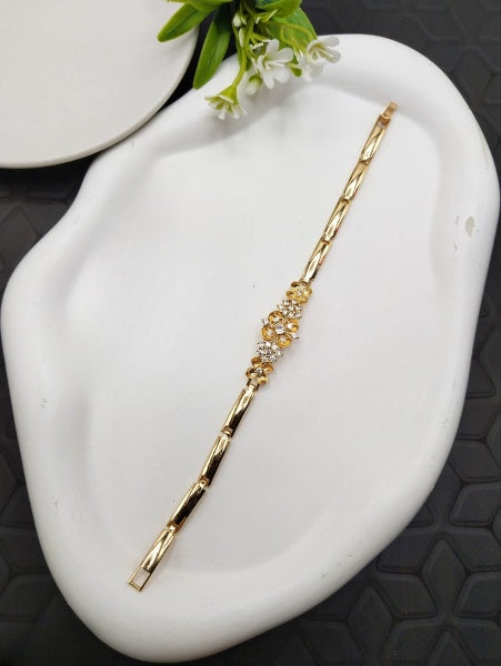 Yellow Flower Stone Bracelet – Delicate Floral Charm