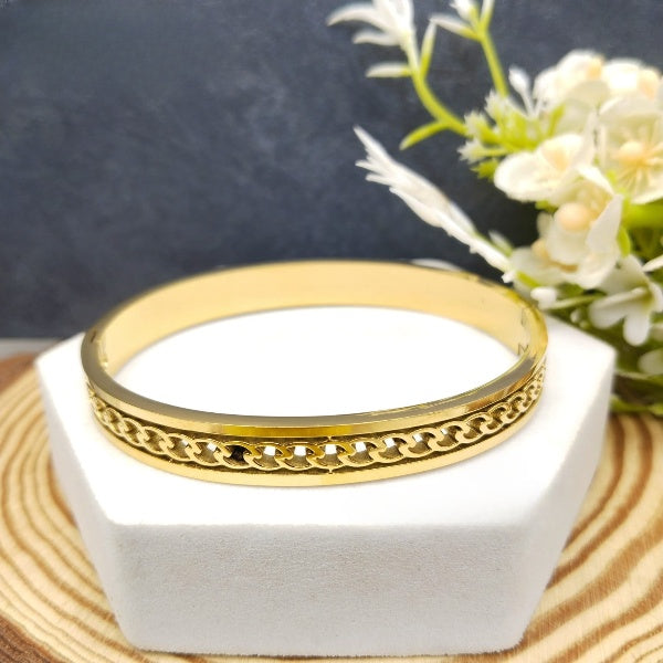 Classic Minimal Kada in Gold