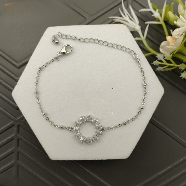 Round Stone Pendant Silver Bracelet/Anklet ā Elegant & Adjustable