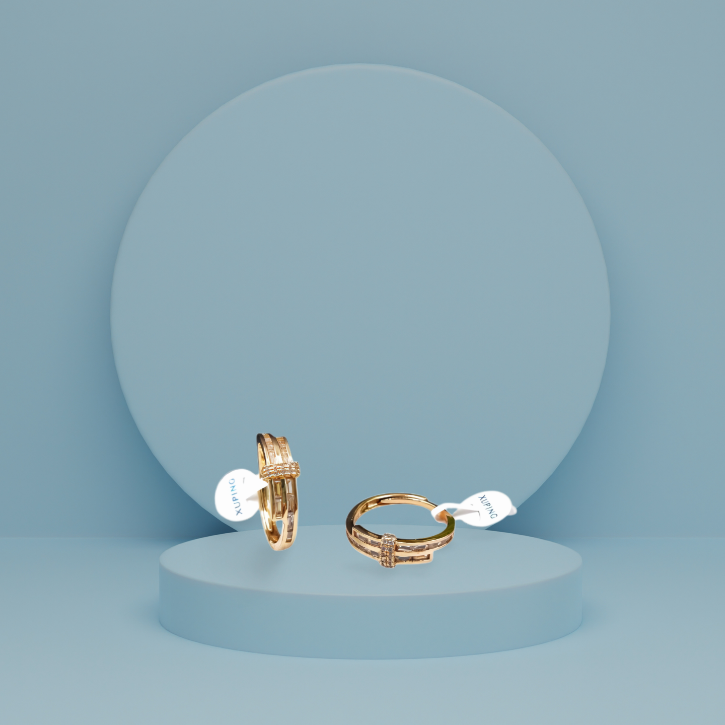 Plane 3 layered ring.