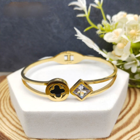 Gold Prism Designed Kada