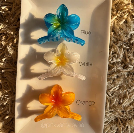 Resin Claw Accent Bracelet — One‑Piece Statement Design