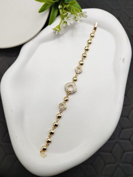 GeoTwist Bracelet – Modern Diagonal Square Design