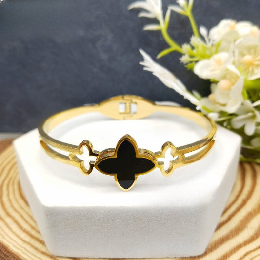 Antique Ninja Star Kada with Black Stones