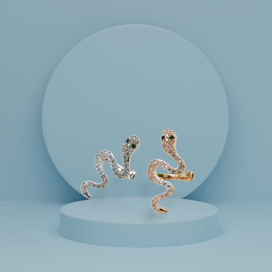 Snake-Style Ear Cuff – Adjustable & Trendy